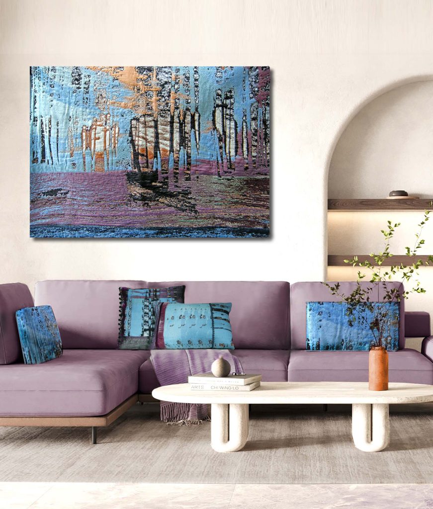geweven wandkleed Mirago in interieur met sofa en kussens