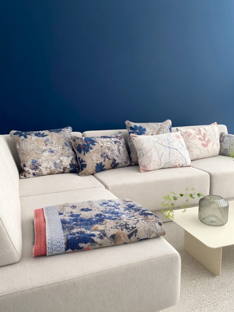 Sofa-set met plaid en kussens